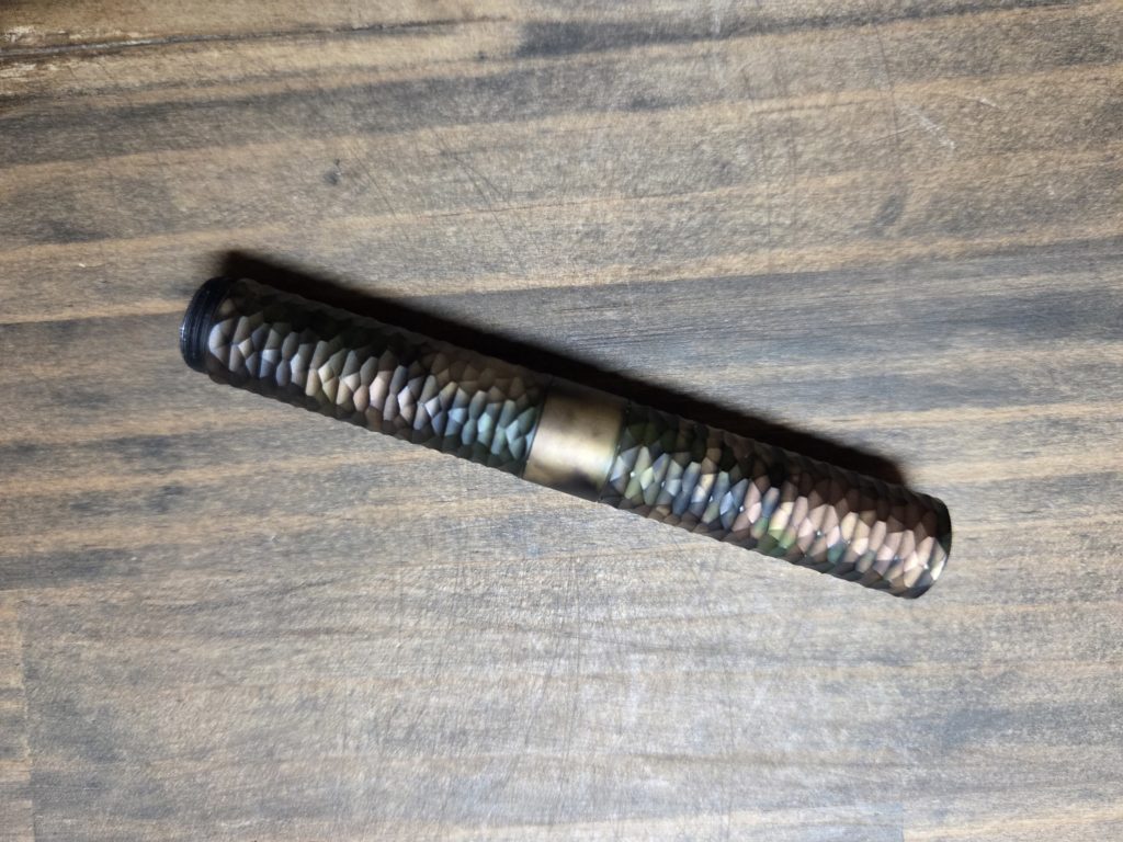 ヨハクが普段使っている万年筆schondsgnpocket6ファセットアルミニウムの写真