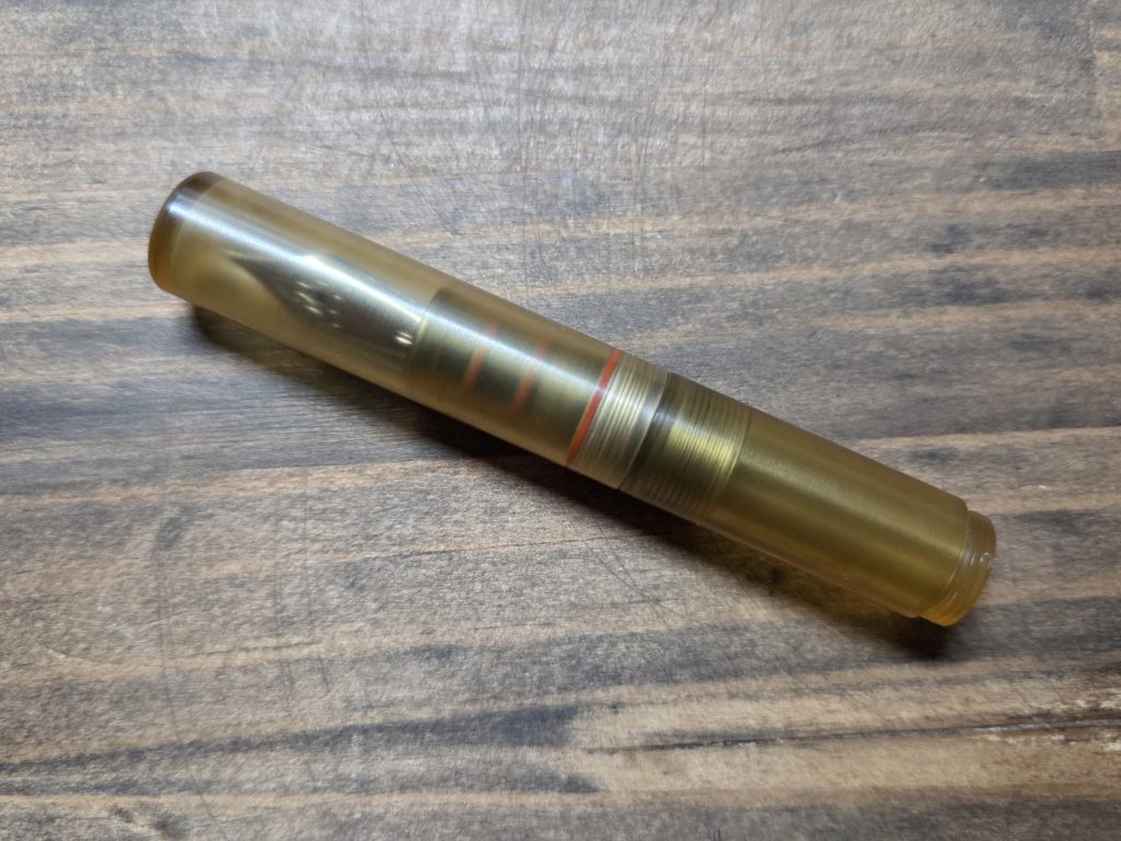 ヨハクが普段使っている万年筆schondsgnpocket6ウルテムの写真